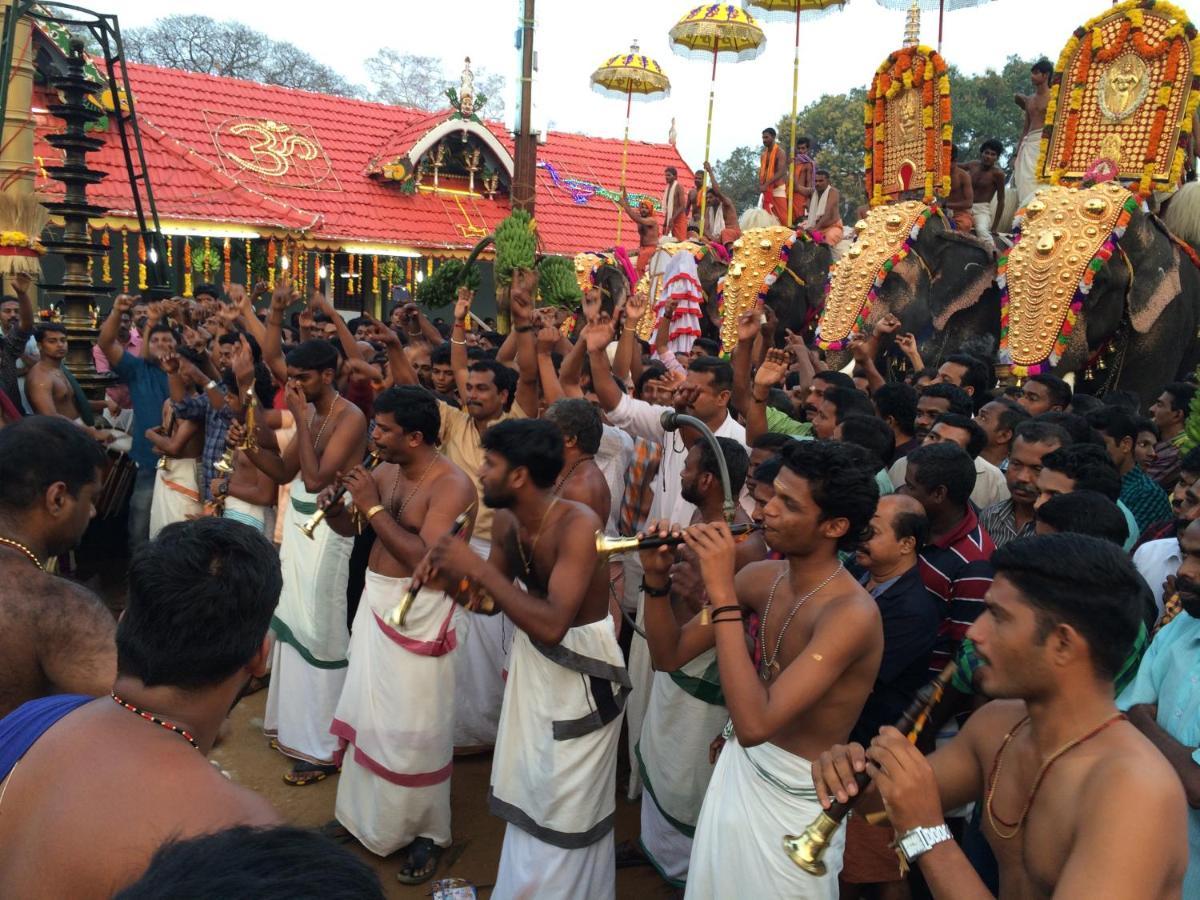 הוילה North Paravur Madilina House מראה חיצוני תמונה